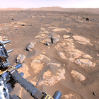 stereo_tn NRF_0124_0677955025_258EJP_N0041712NCAM03124_XX_195J03