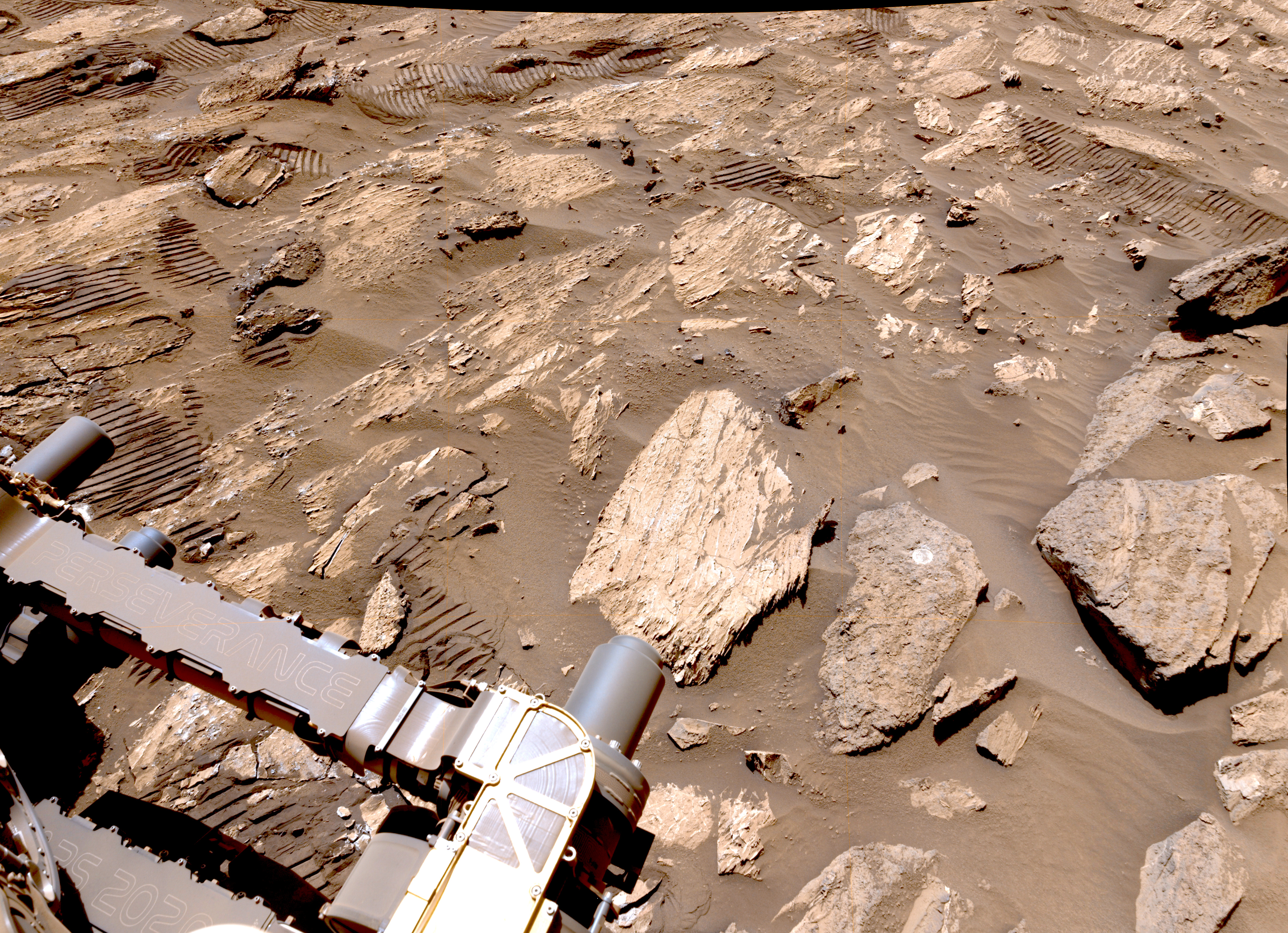 NRF_1210_0774361092_972ECM_N0560000NCAM00709_XX_095J_calib01_areo info